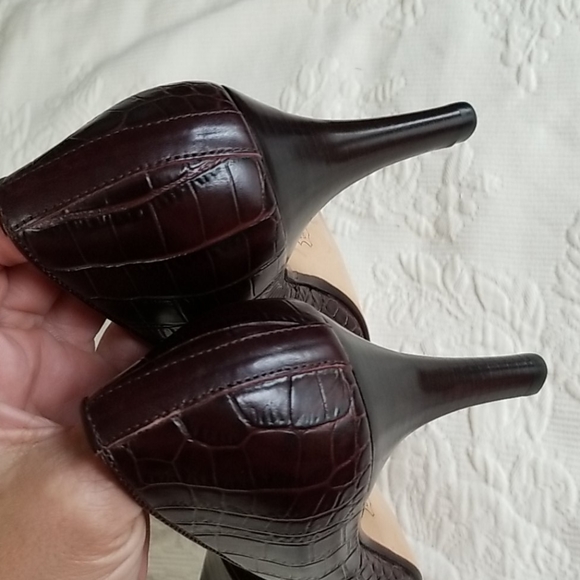 New Talbots Leather Croco Embossed Heels - Picture 7 of 12
